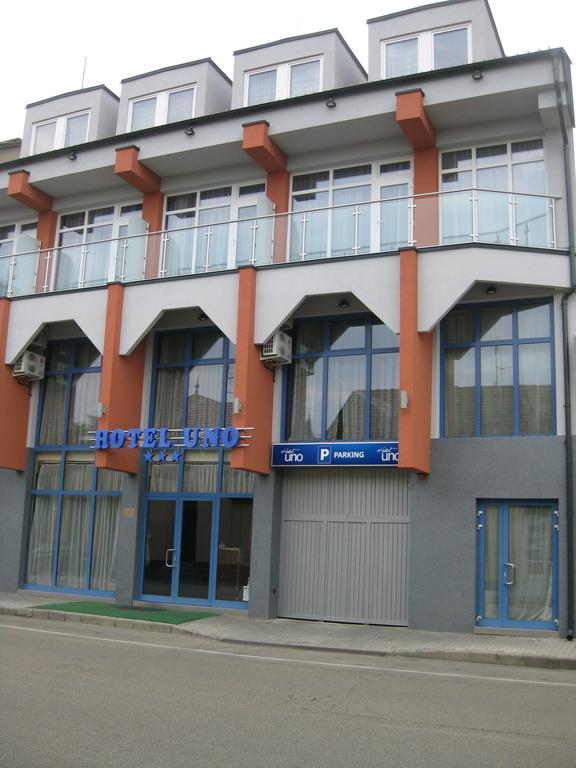 Hotel Uno Kecskemét Exterior foto