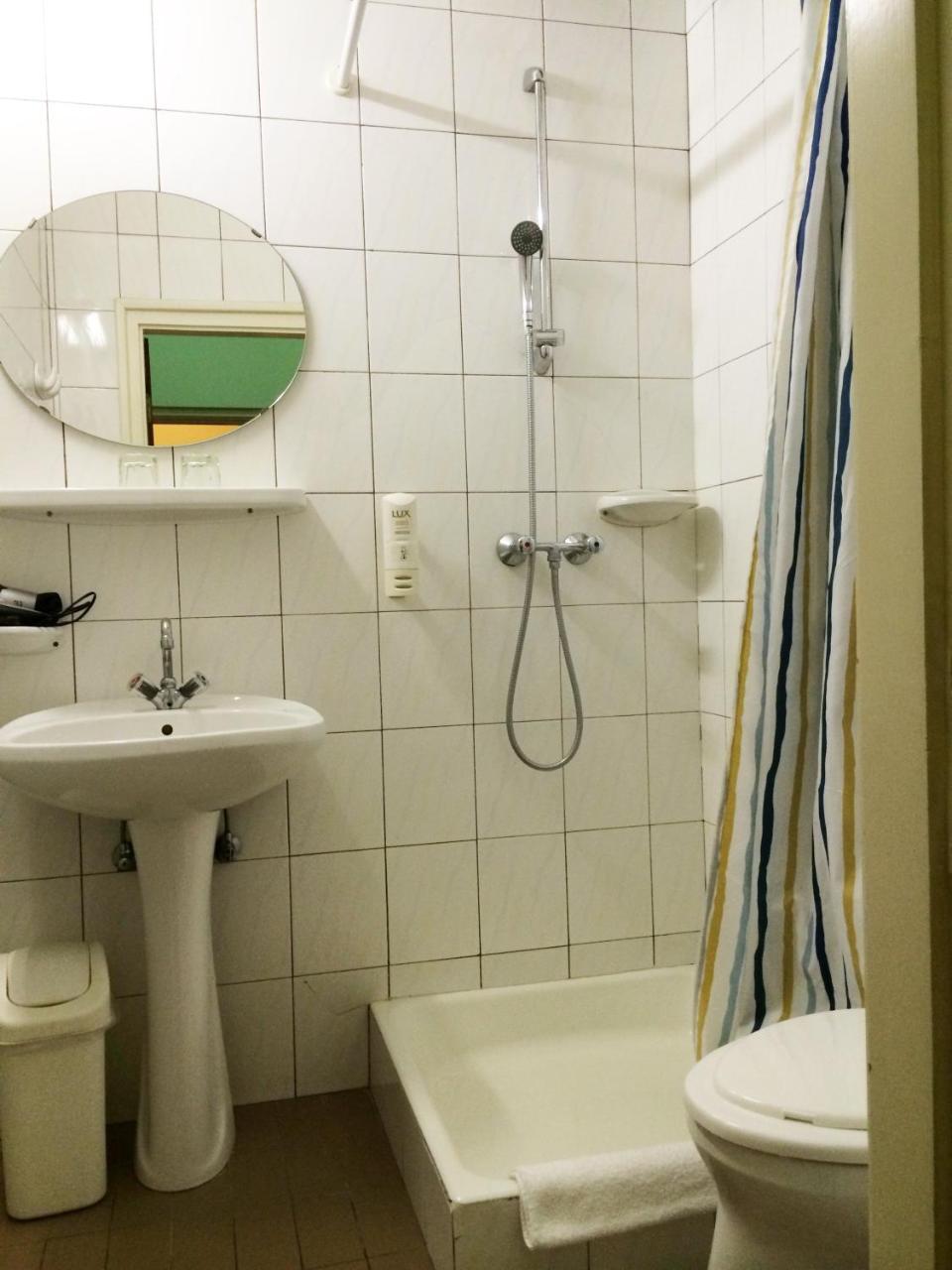 Hotel Uno Kecskemét Exterior foto